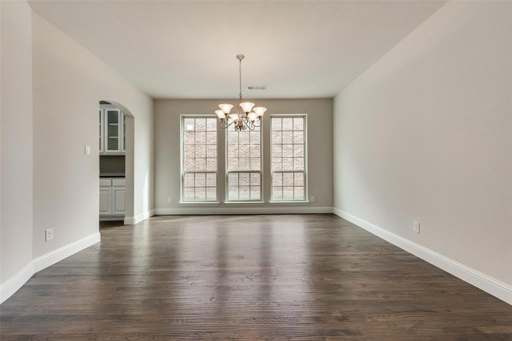 5101 Del Molin Ave - Photo 6 of 21