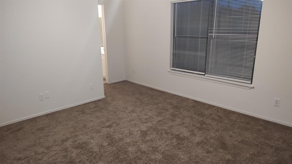 3913 Wrenwood Dr - Photo 7 of 14