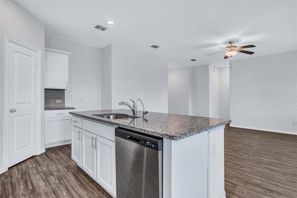 5916 Pensby Dr - Photo 7 of 26