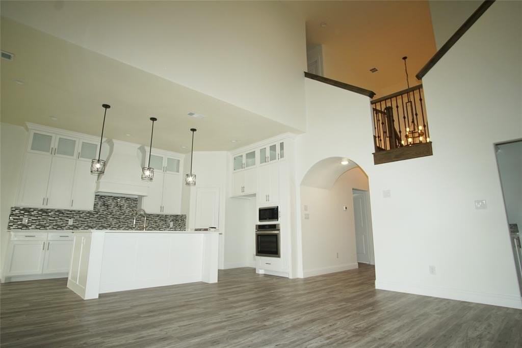 1708 Prestwick Ln - Photo 6 of 26