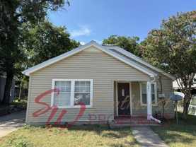 1021 W Green St - Photo 1 of 1