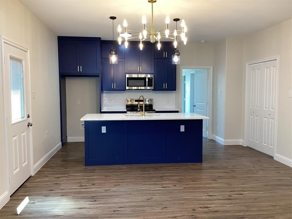 8005 West Elizabeth Lane - Photo 2 of 21