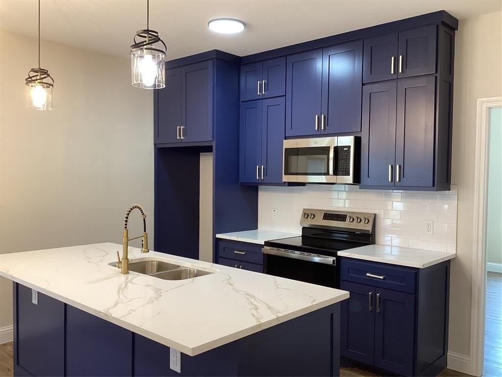 8005 West Elizabeth Lane - Photo 3 of 21