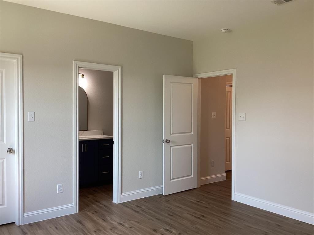 8005 West Elizabeth Lane - Photo 7 of 21