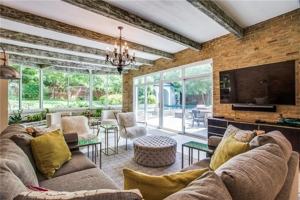 featured image of 4804 Alan Dale Lane