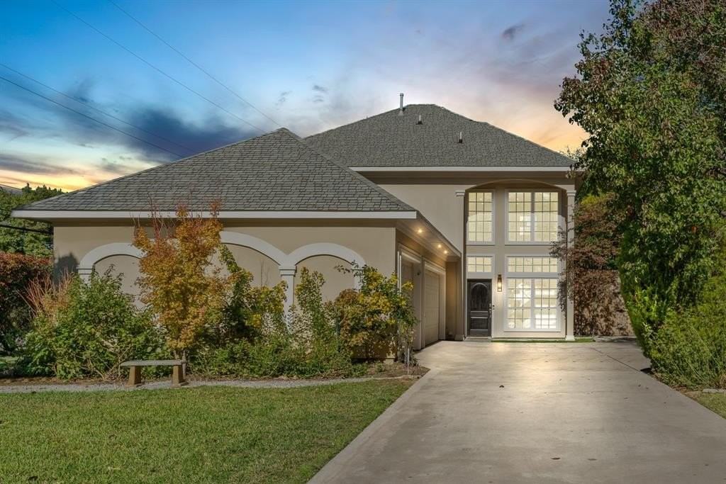 5305 Southern Ave - Photo 3 of 39