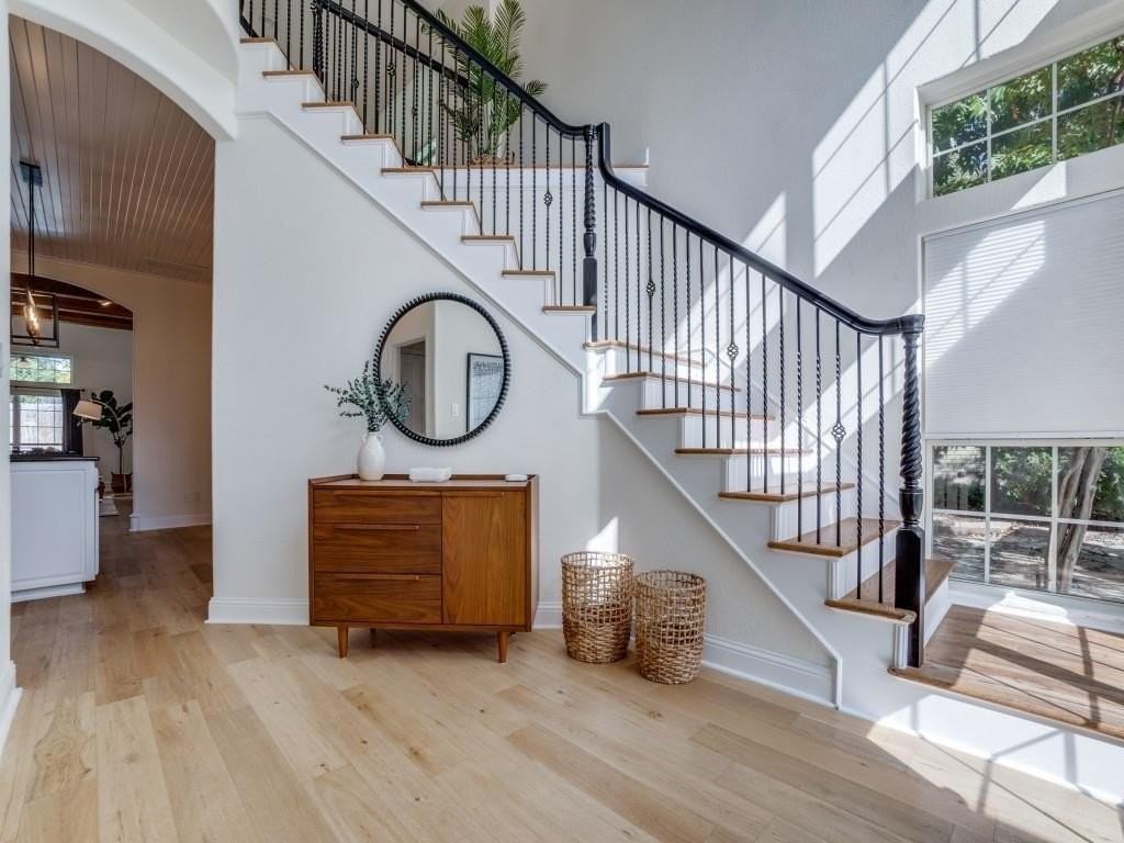 5305 Southern Ave - Photo 5 of 39