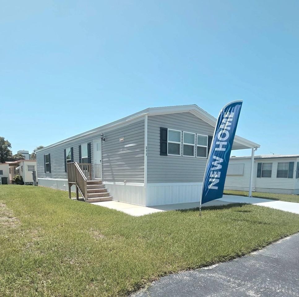 603 63rd Ave W - Photo 3 of 46