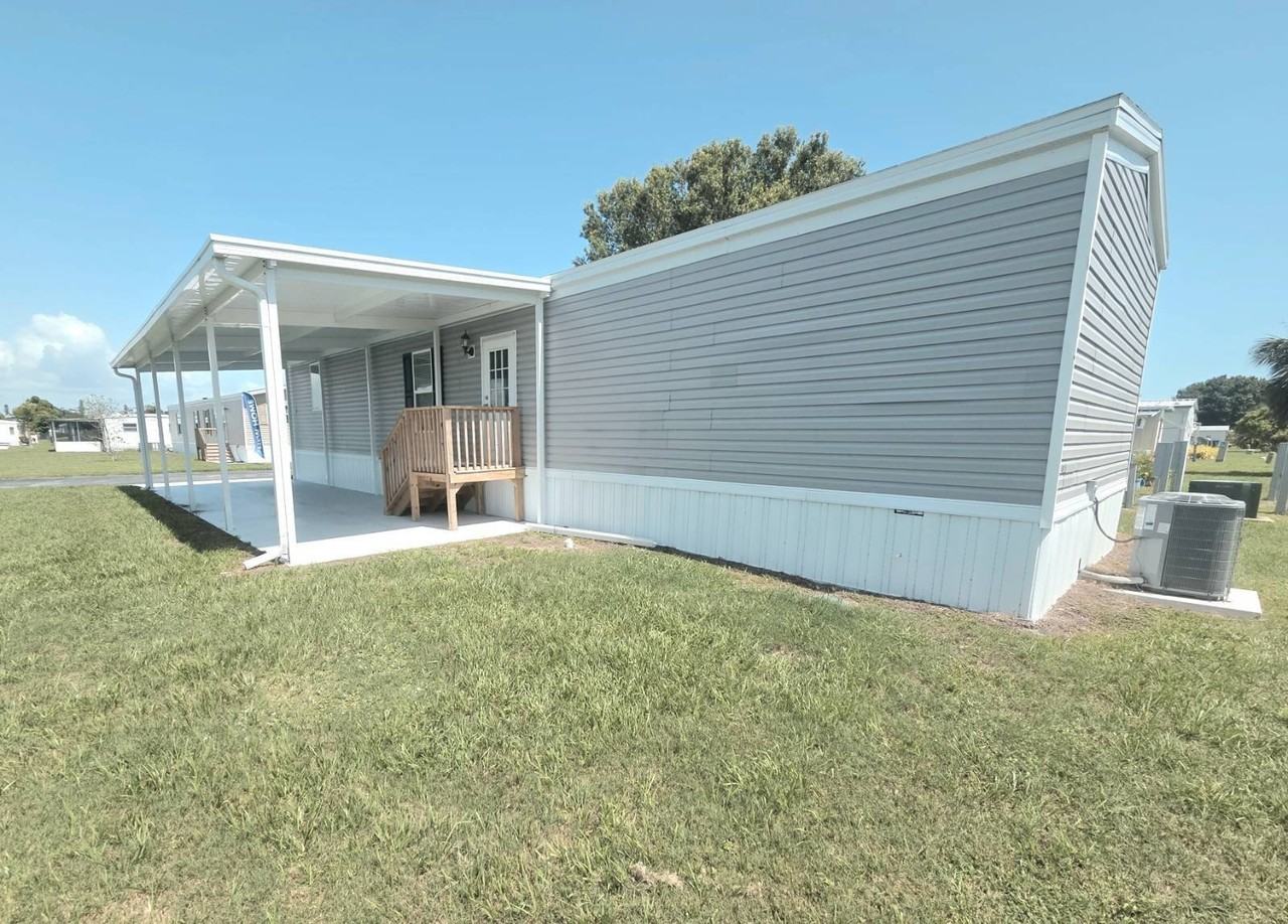 603 63rd Ave W - Photo 6 of 46