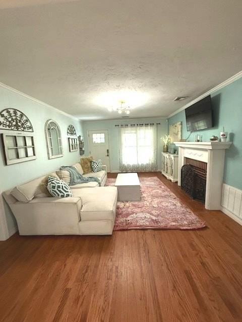 2537 Cummings Dr - Photo 3 of 18