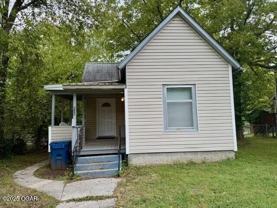 530 N Jackson Ave - Photo 1 of 1