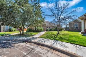 featured image of 401 Springwood Ct