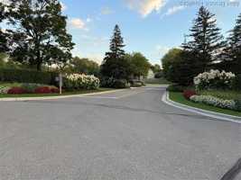 featured image of 7352 Meadowridge Cir