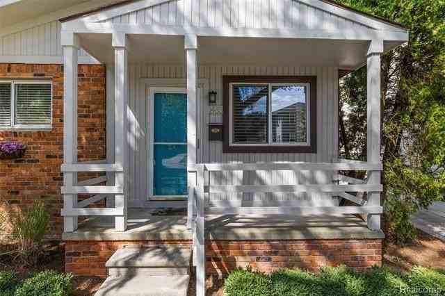 1483 Bennaville Ave - Photo 3 of 25