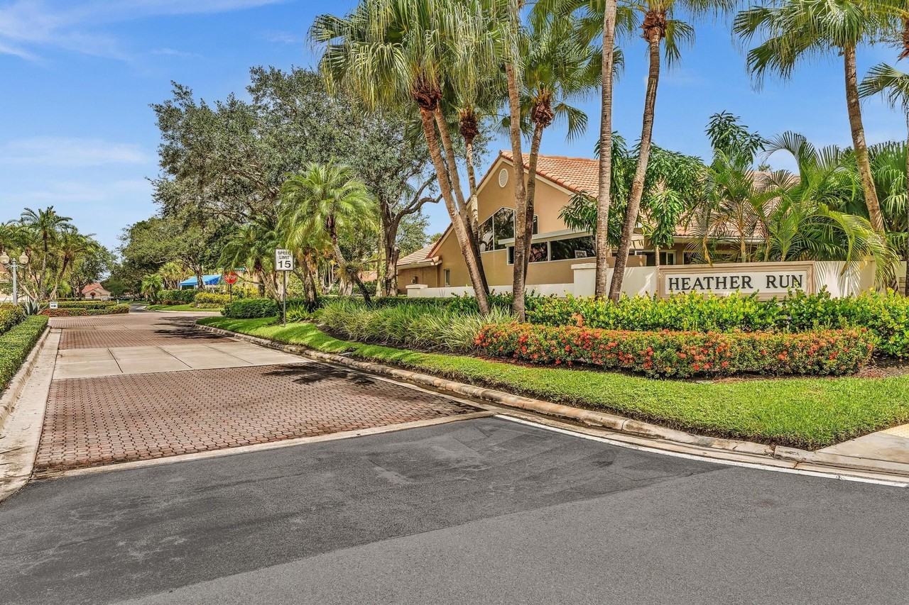 1904 Rosewood Way - Photo 2 of 23