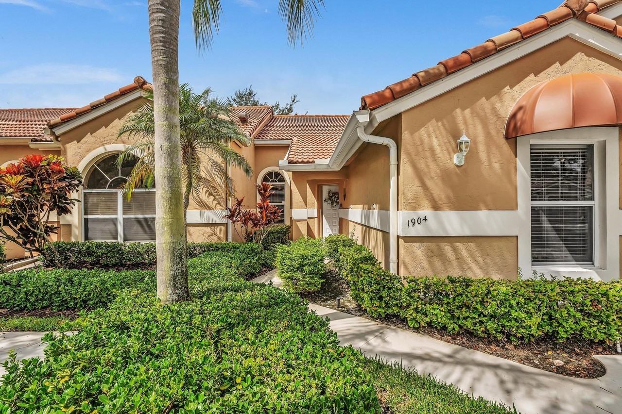 1904 Rosewood Way - Photo 4 of 23