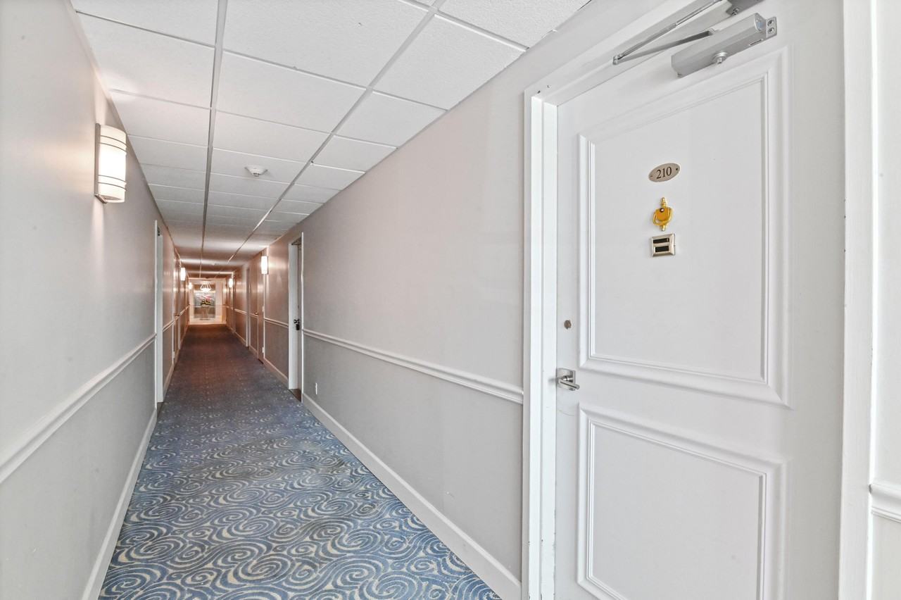 2600 N Flagler Dr #210 - Photo 2 of 25