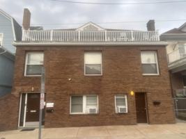 featured image of 7 S Laclede Pl