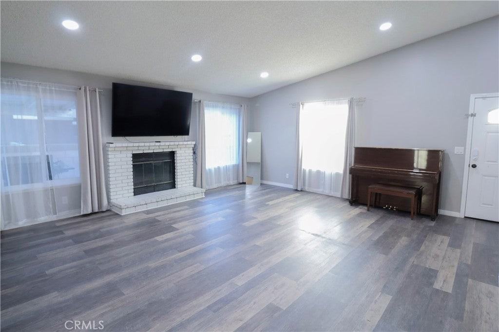 43642 17th St E - Photo 6 of 27