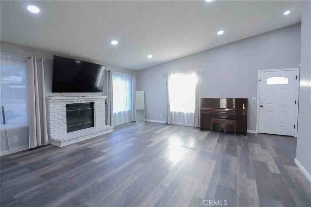 43642 17th St E - Photo 7 of 27