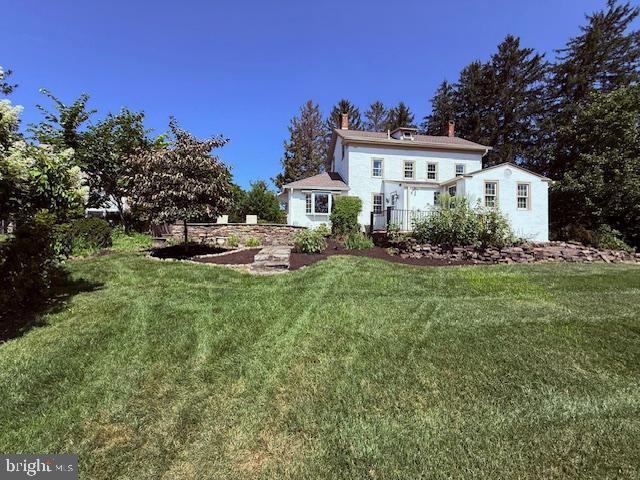 2429 April Dr - Photo 2 of 29