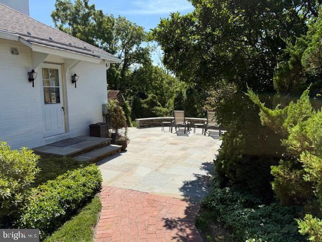 2429 April Dr - Photo 3 of 29