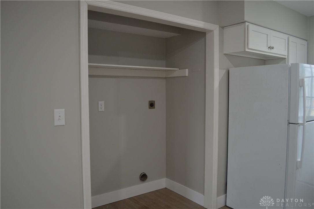 8344 Woodgrove Ct - Photo 5 of 12