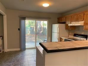 57376 Beech Ave - Photo 5 of 15