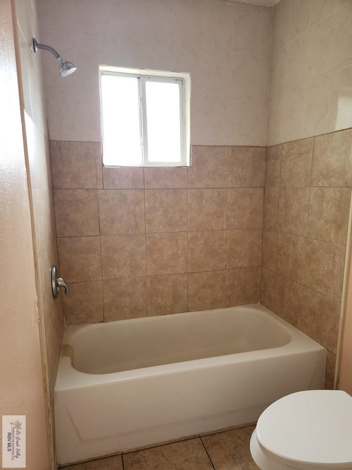 1803 Turqueza Dr Unit B - Photo 6 of 13