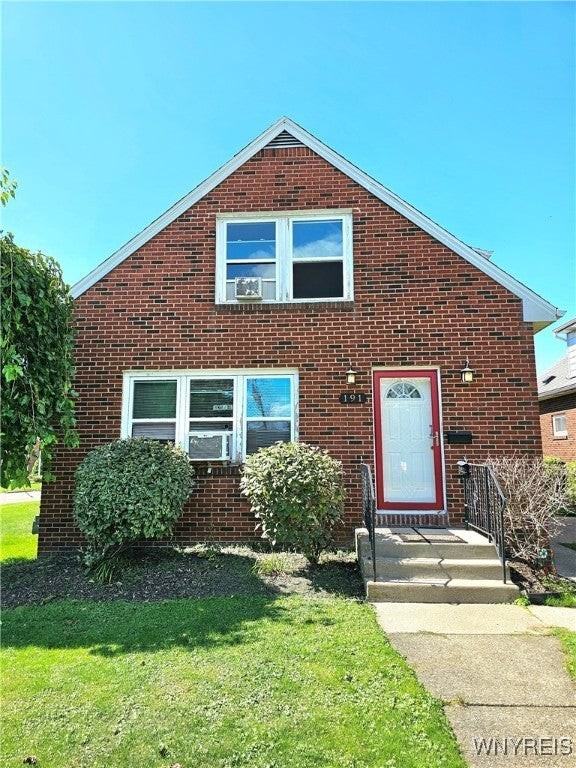 191 Orchard Pl - Photo 2 of 19