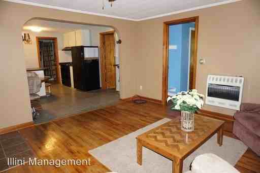 106 Willow - Photo 3 of 11
