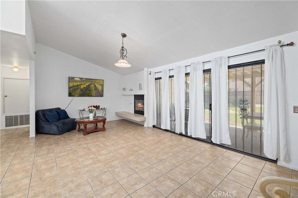 3648 Marilynn Street - Photo 3 of 19