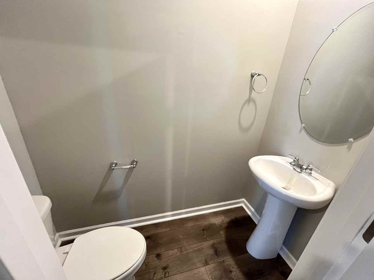 800 Dallas Dr - Photo 5 of 20