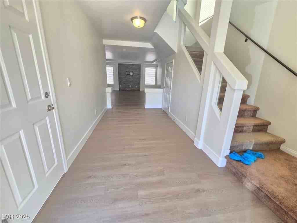 6752 Philharmonic Ave - Photo 3 of 31