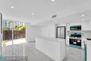 2318 Ne 7th St - Photo 1 of 1