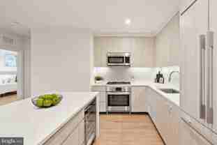 701 Swann Ave #103 - Photo 1 of 1