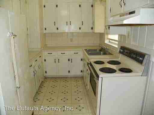 403 Kent Dr - Photo 3 of 9