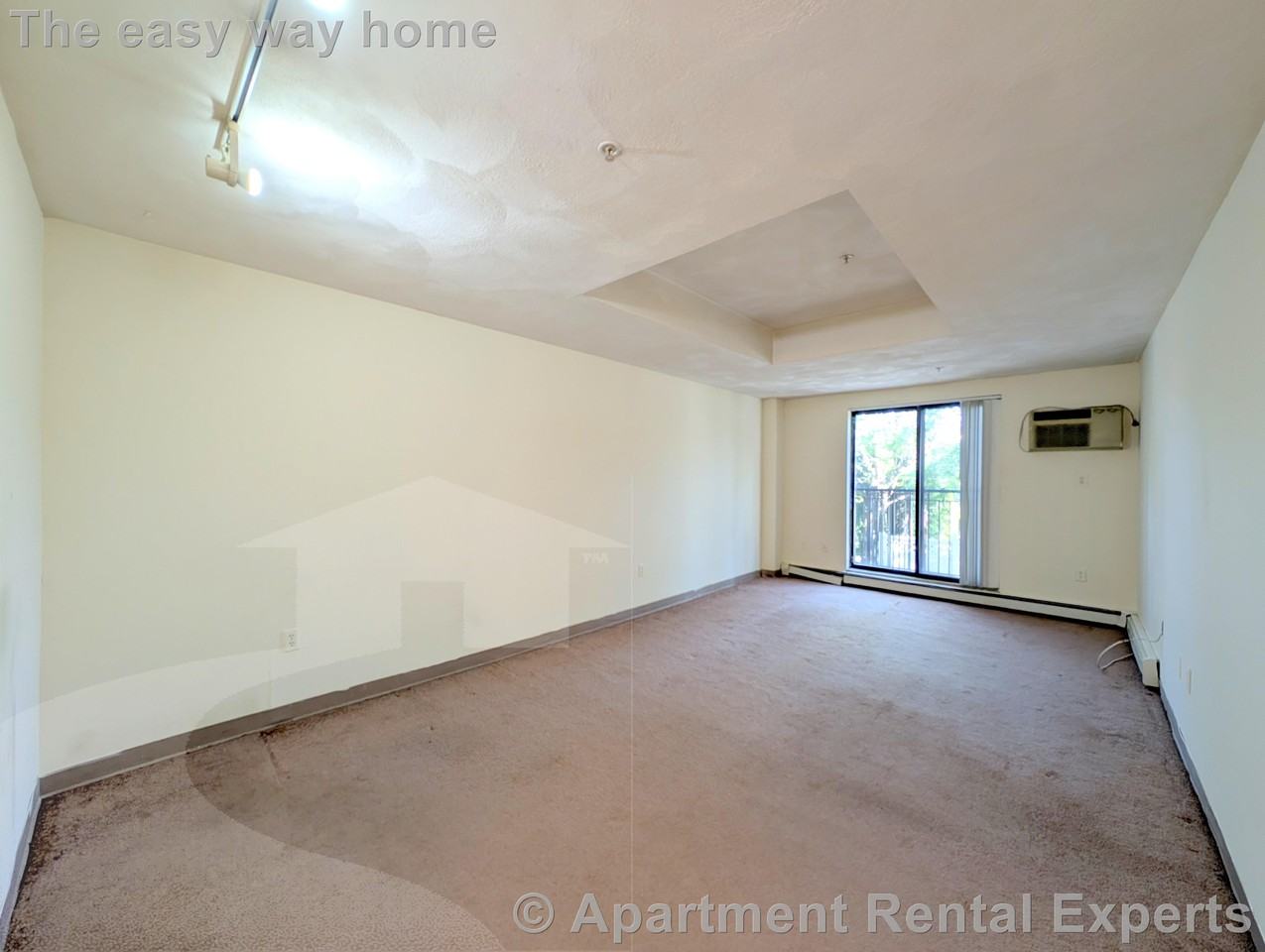 373 Highland Ave #202 - Photo 4 of 10