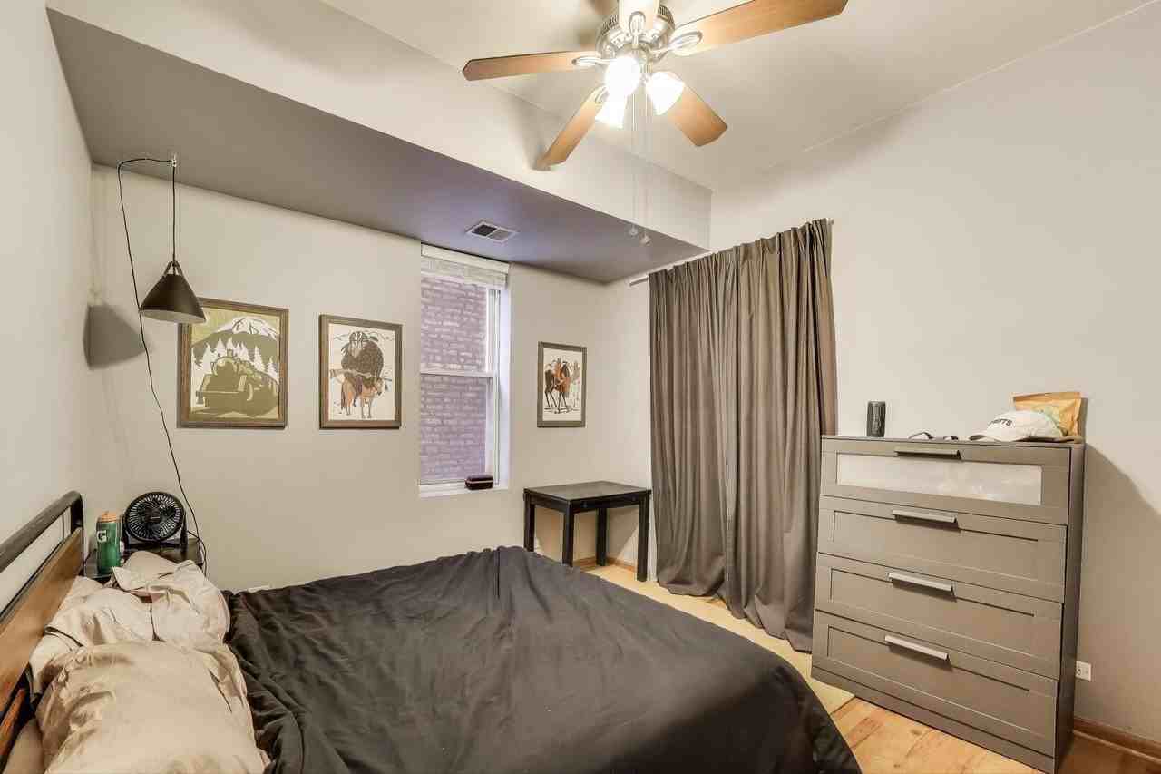 1509 W Thomas St #2R - Photo 7 of 12