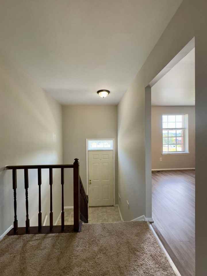 23 Bussing Ct - Photo 2 of 28