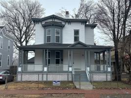 featured image of Thompson St #2