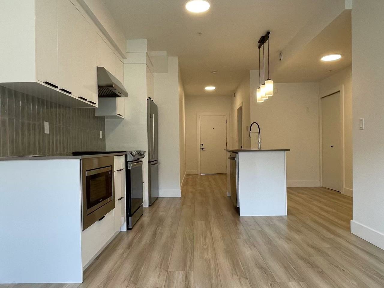 18855 72 Avenue #33 - Photo 6 of 15