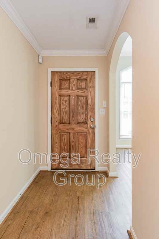 177 Springdale Dr - Photo 3 of 32