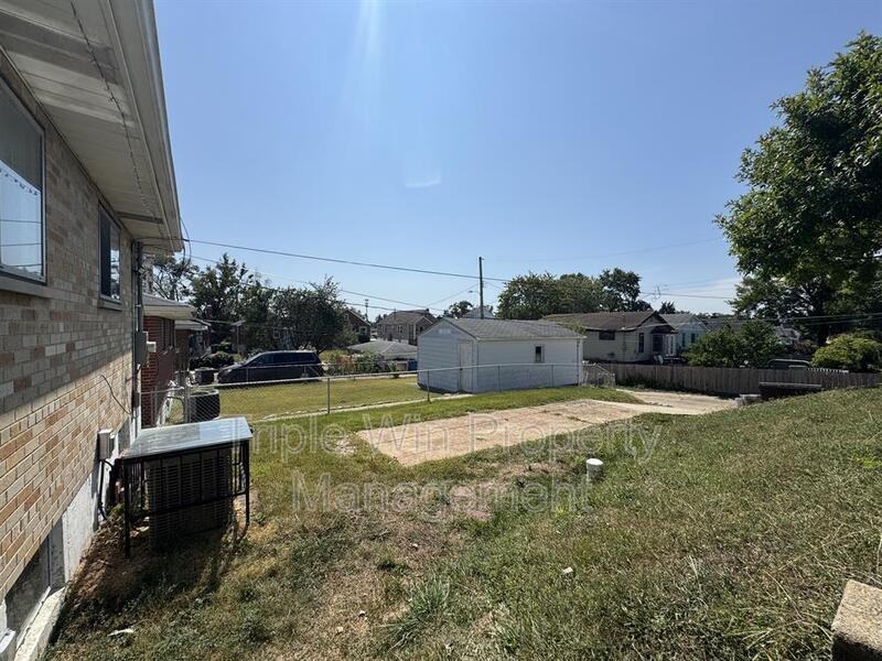 3980 Neosho St - Photo 7 of 33