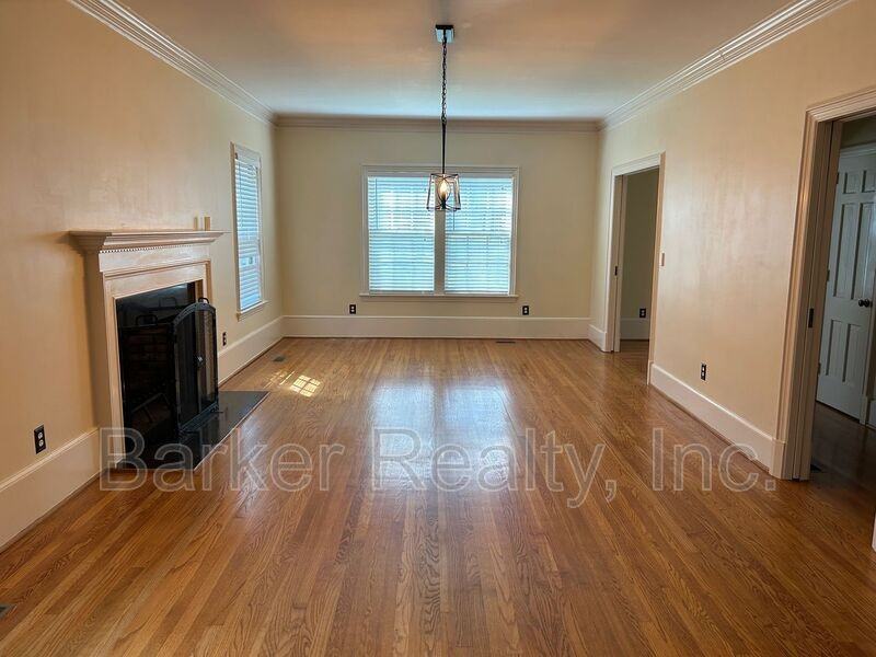 636 Palmer Dr - Photo 2 of 21