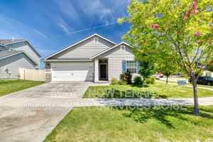 featured image of 8148 S Red Shine Ave