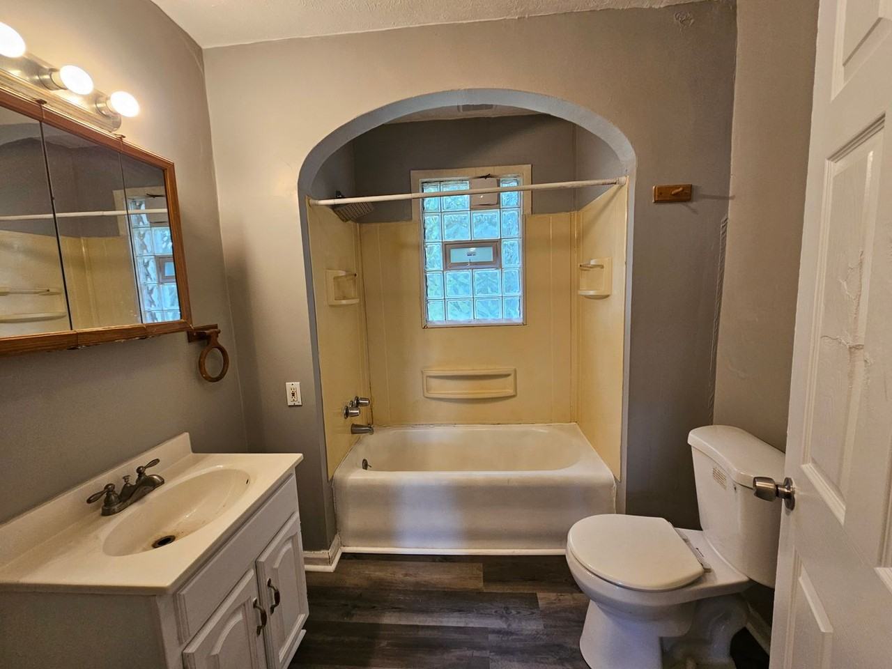 285 Lelia St - Photo 3 of 12