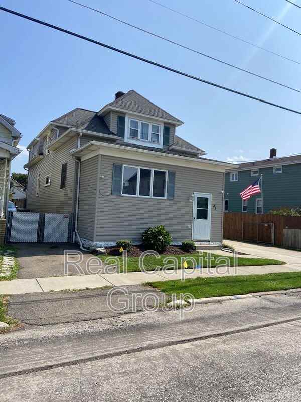 41 Pleasant Parkway - Photo 2 of 16