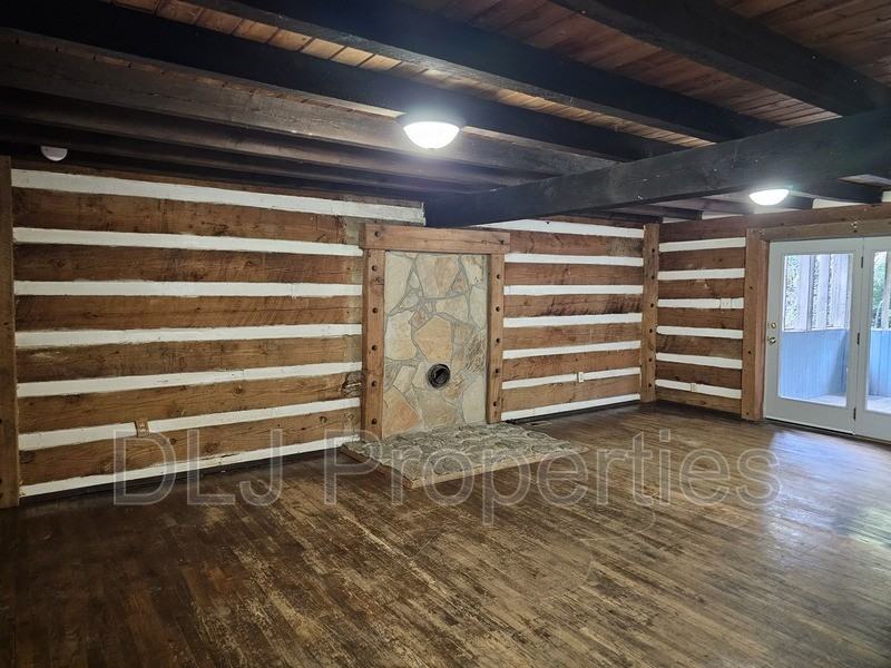 1273 Harbin Rd - Photo 6 of 15