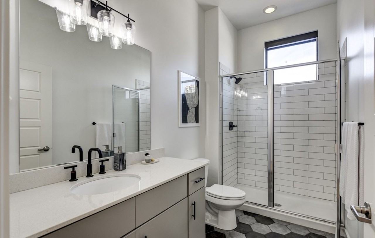 1002 Division Street - Photo 7 of 16